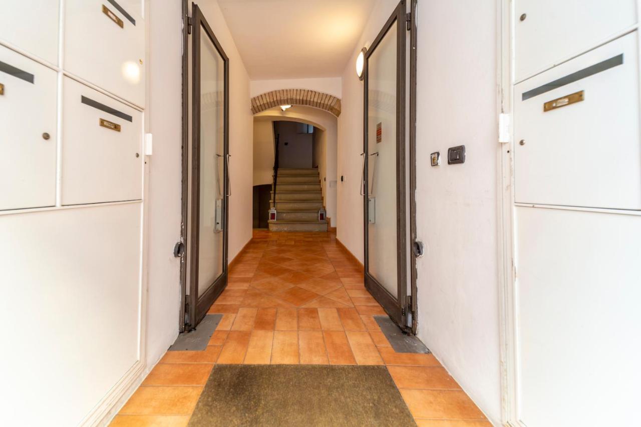 Parrot House - Casa In Centro A Parmaアパートメント エクステリア 写真