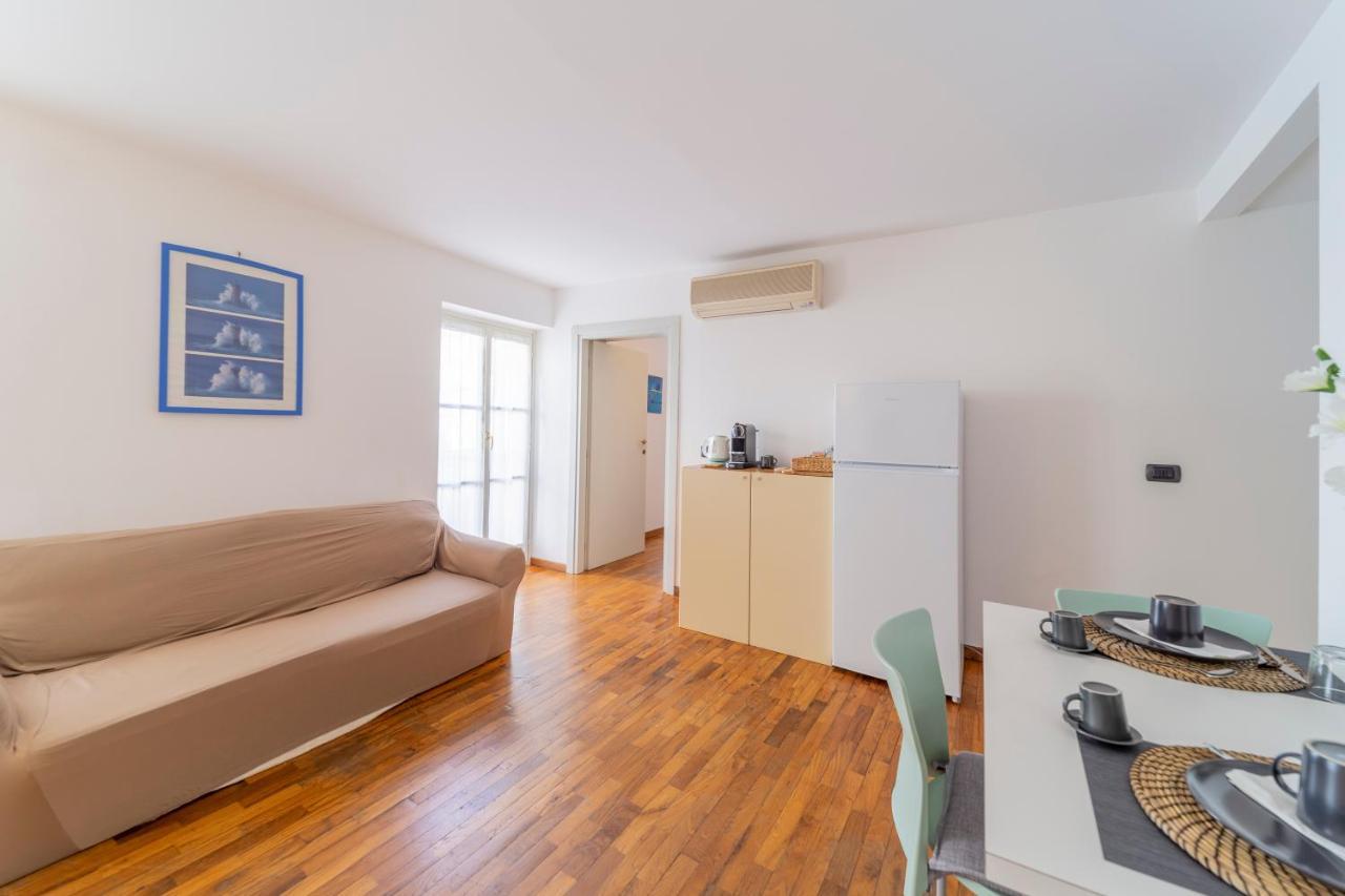 Parrot House - Casa In Centro A Parmaアパートメント エクステリア 写真